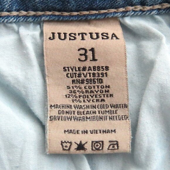 JustUSA Light Wash Mid-Rise Distressed Boyfriend Jeans Size 31 - Picture 10 of 10